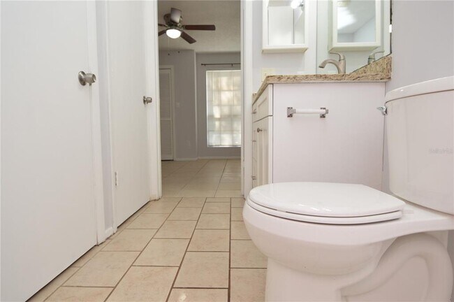 Building Photo - 8702 Mallard Reserve Dr