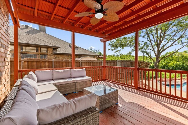 Building Photo - 1339 Barclay Dr