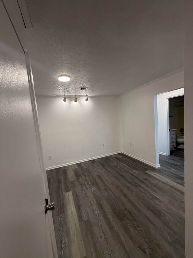 Building Photo - 1207 Clement St