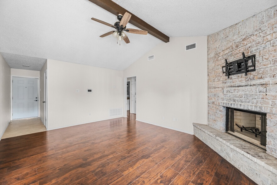 Building Photo - 4014 Richwood Cir