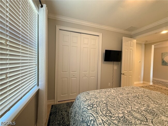 Building Photo - 3920 King Edwards St