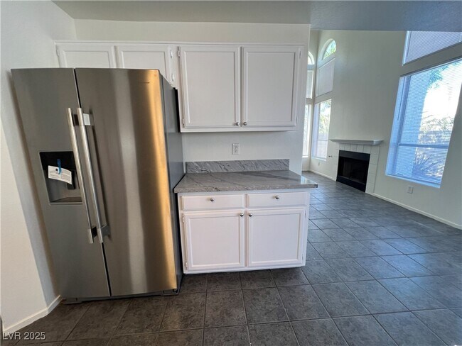 Building Photo - 8104 Hercules Dr