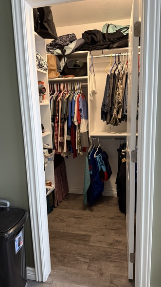 Building Photo - 1409 Northern View Dr