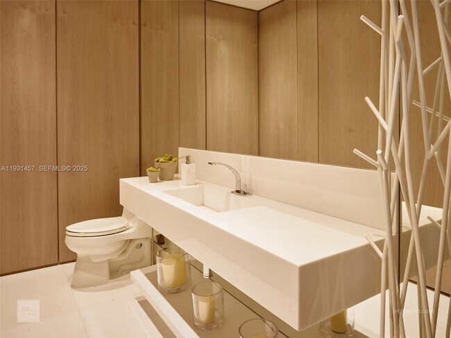 Building Photo - 9701 Collins Ave