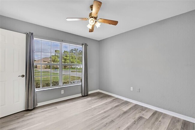 Building Photo - 12052 Jade Ave