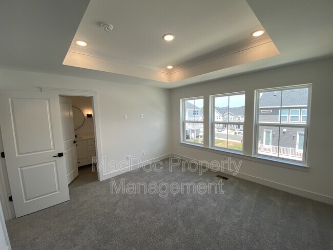 Building Photo - 4815 Jackson Vlg Pkwy