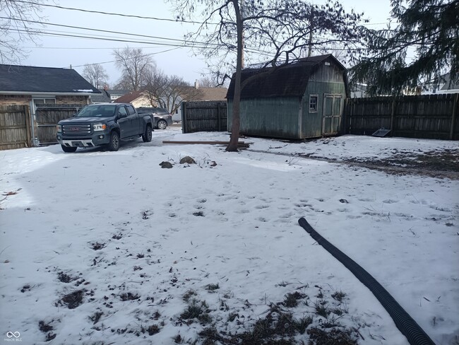 Building Photo - 404 W North St