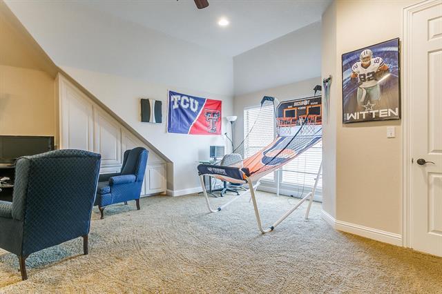 Building Photo - 422 Spyglass Dr