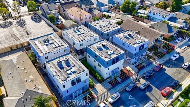 Building Photo - 1427 S New Hampshire Ave
