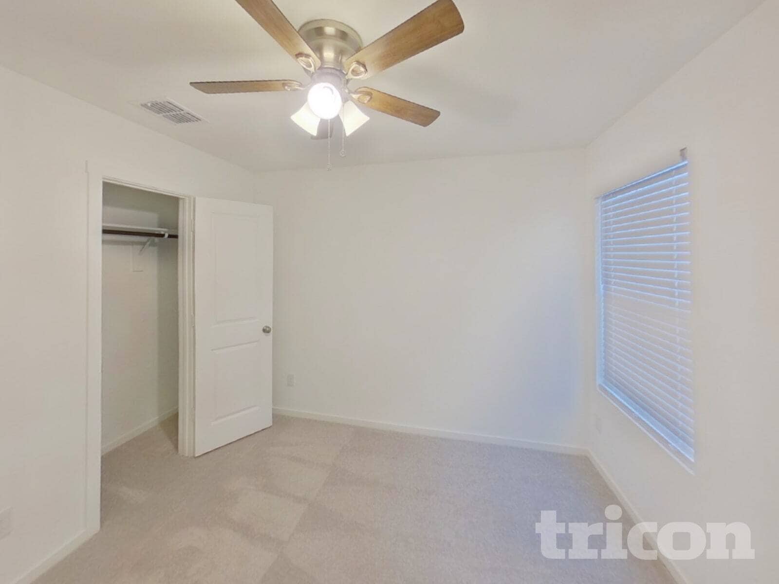 Building Photo - 913 Mossycup St