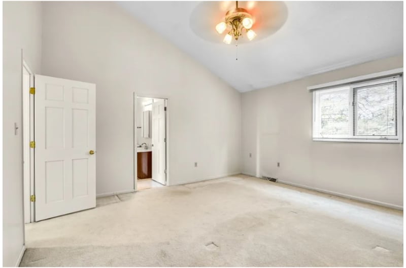 Building Photo - 1181 Pebble Dr