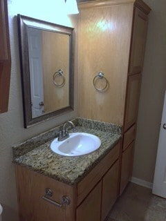 Building Photo - 3 Bedroom | 2 Bath Duplex – Modern Comfort...