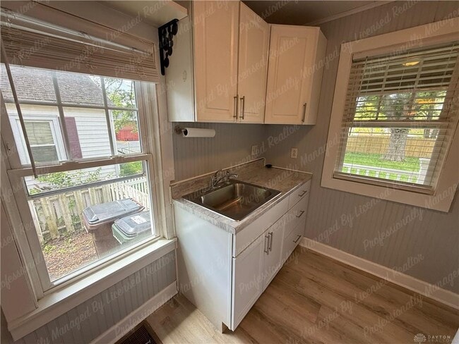 Building Photo - 185 N Northampton Ave