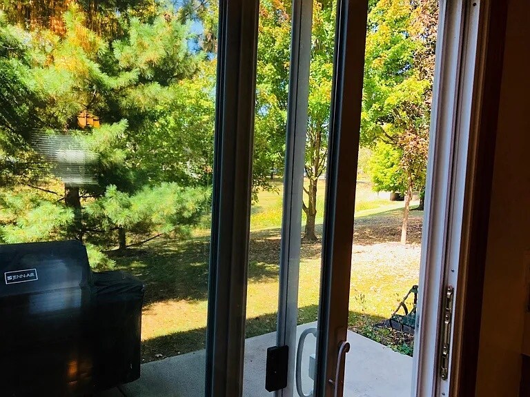 Building Photo - 8179 Rochester Way