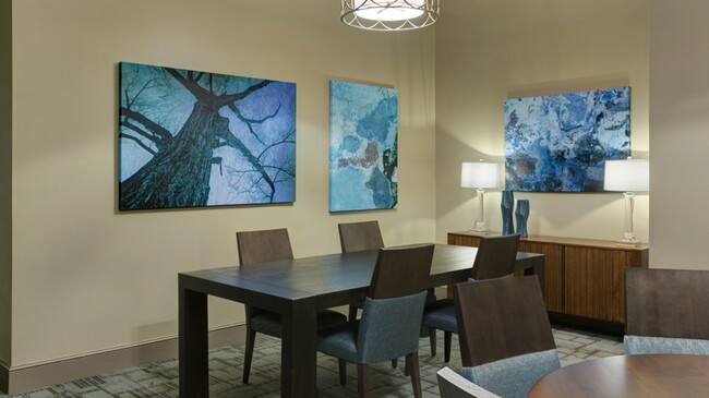 Building Photo - 1000 Plantation Lakes Cir