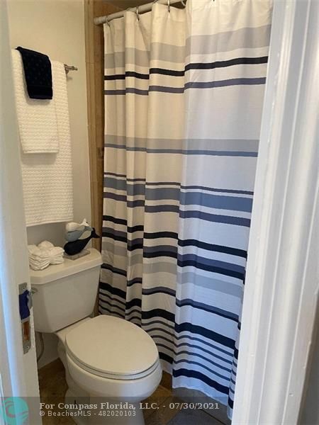 Building Photo - 1900 S Ocean Blvd