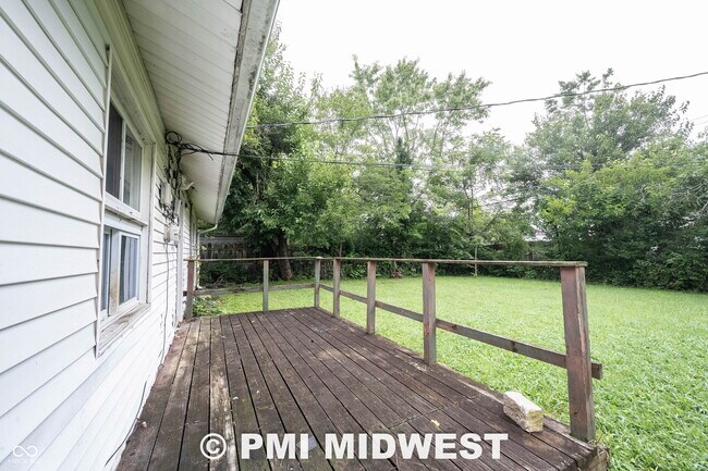 Building Photo - 4939 Katherine Dr