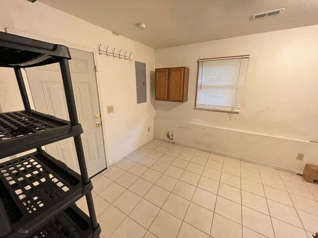 Building Photo - Quiet 3 bedroom cul-de-sac home in Rolling...