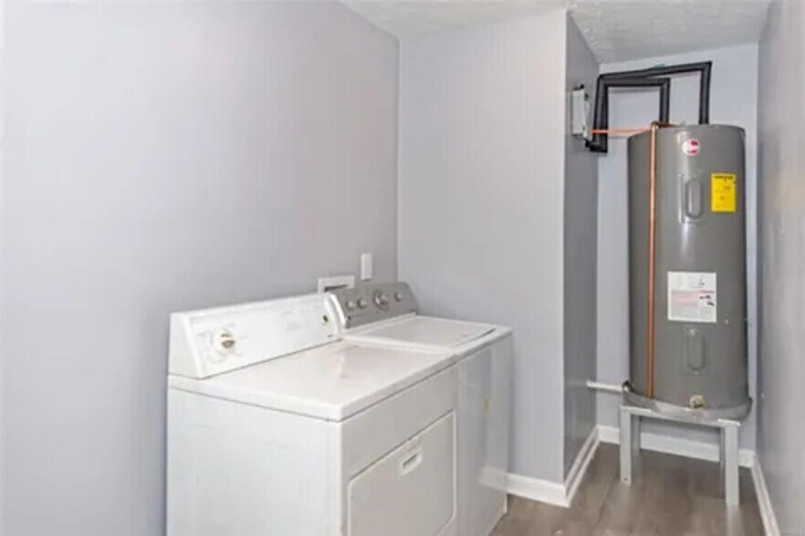 Building Photo - 151 Atchison Rd