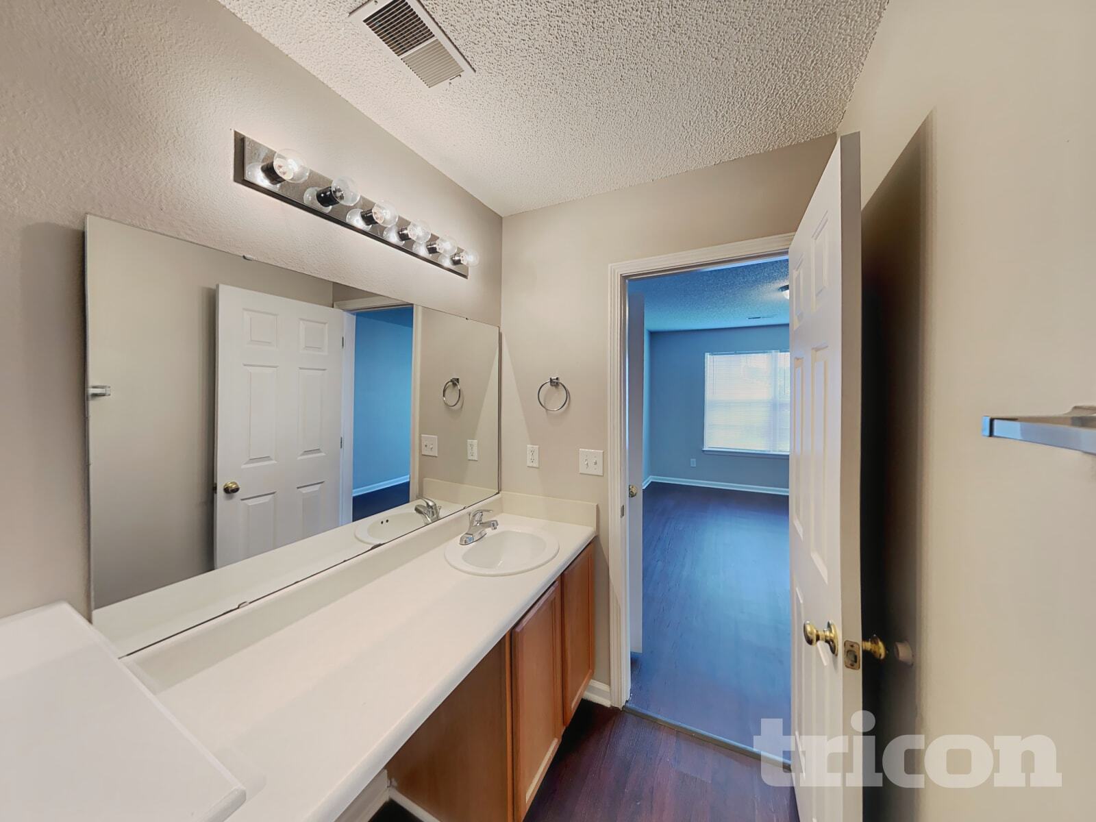 Building Photo - 1069 Coralbean Way