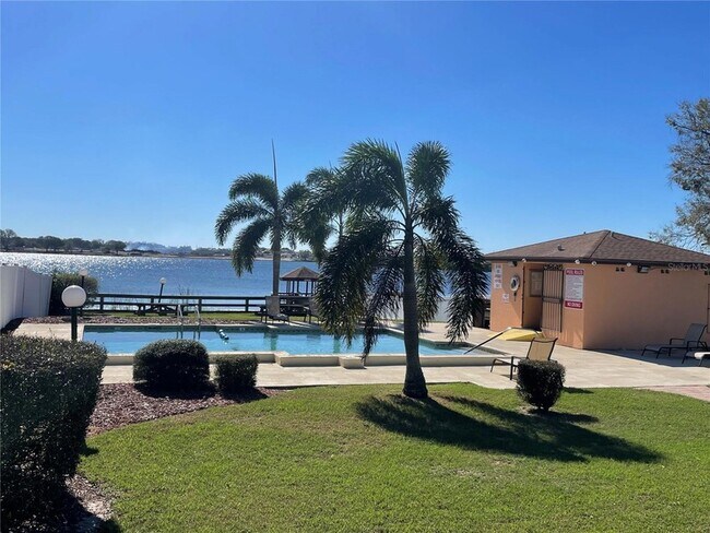 Building Photo - 687 Lake Dexter Cir