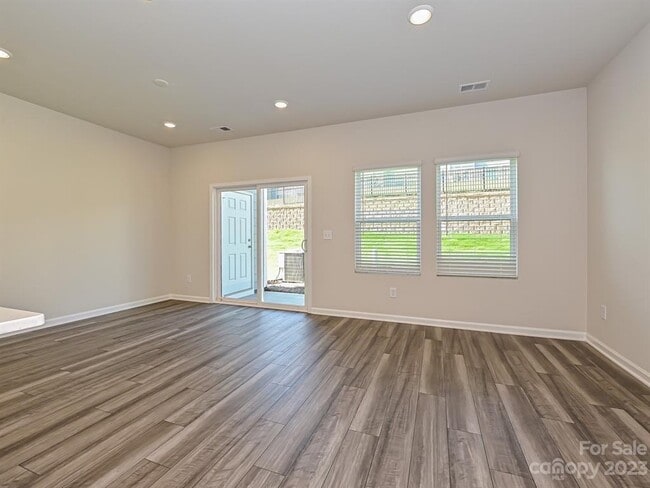 Building Photo - 1650 Old Rivers Rd