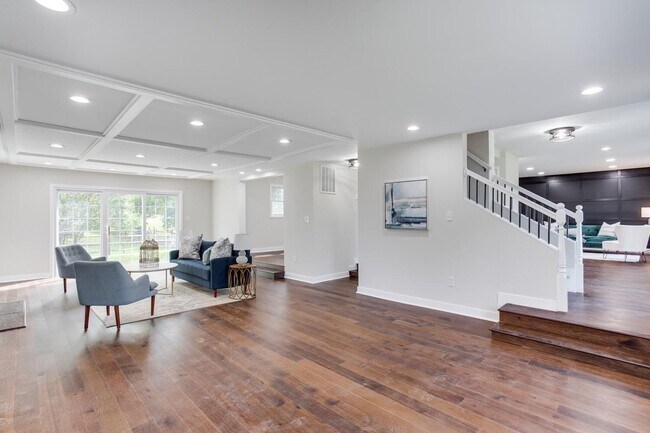 Building Photo - Fabulously Renovated 4 Bedroom, 3.5 Bathroom Home In Close in Potomac!!