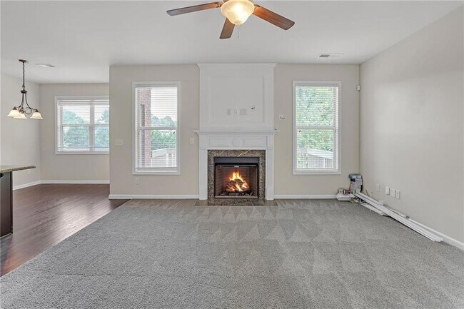 Building Photo - 568 Garden View Ct
