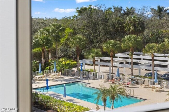 Building Photo - 6361 Pelican Bay Blvd