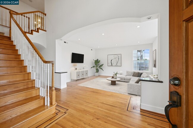 Building Photo - 4132 Balfour Ave