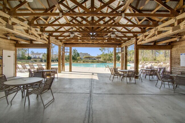 Building Photo - 200 Woodward Rd