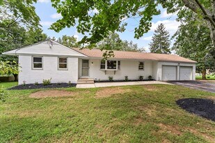 Building Photo - 9 Copes Ln