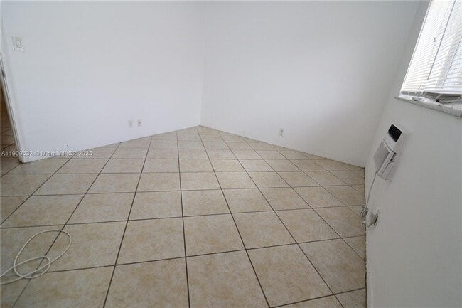 Building Photo - 59 NW 37th St