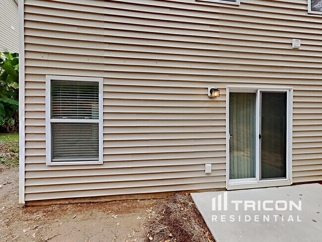 Building Photo - 144 Bartram Way