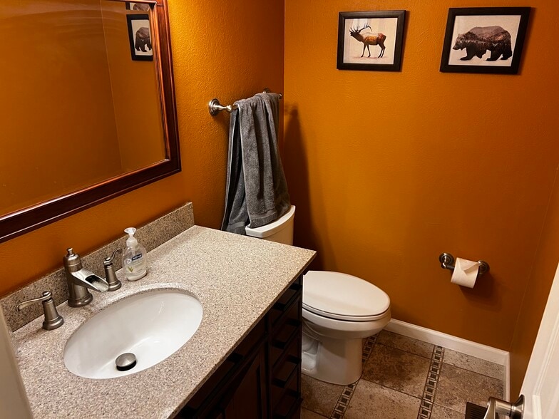 Building Photo - 10156 Quivas St