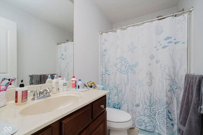 Building Photo - 755 Ivy Ln