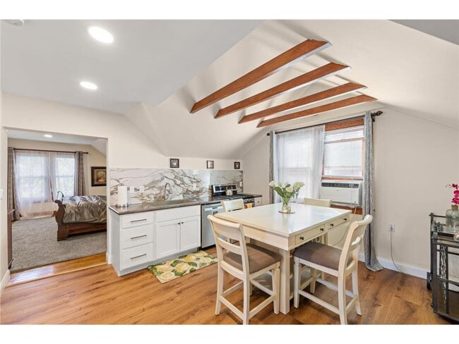 Building Photo - 2707 Garfield Ave