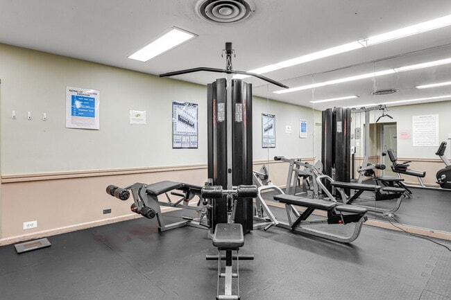 Building Photo - 3950 N Lake Shore Dr