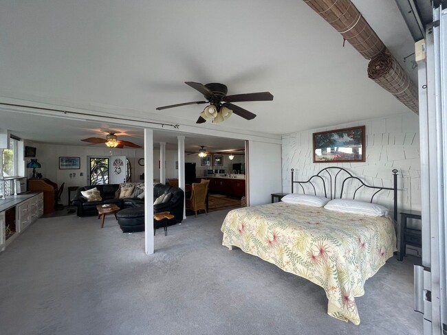 Building Photo - 1 bedroom with Kaneohe Bay Views & pool