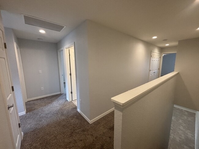 Building Photo - 1093 Grantham Dr