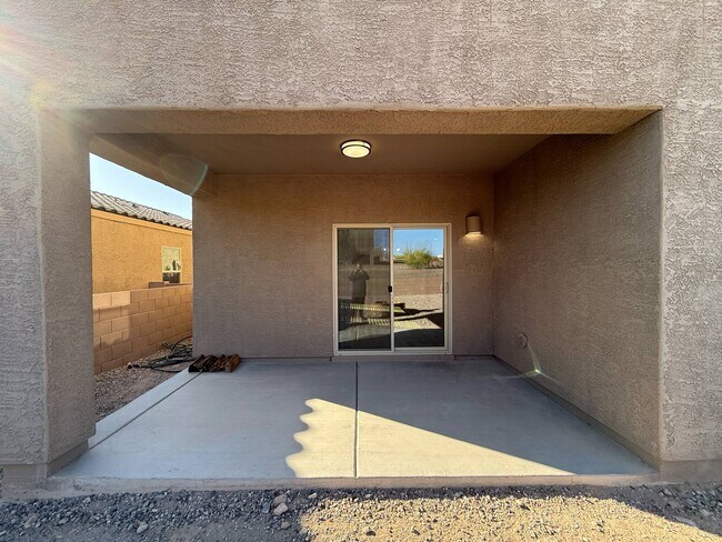 Building Photo - 14260 E Placita Lago Verde
