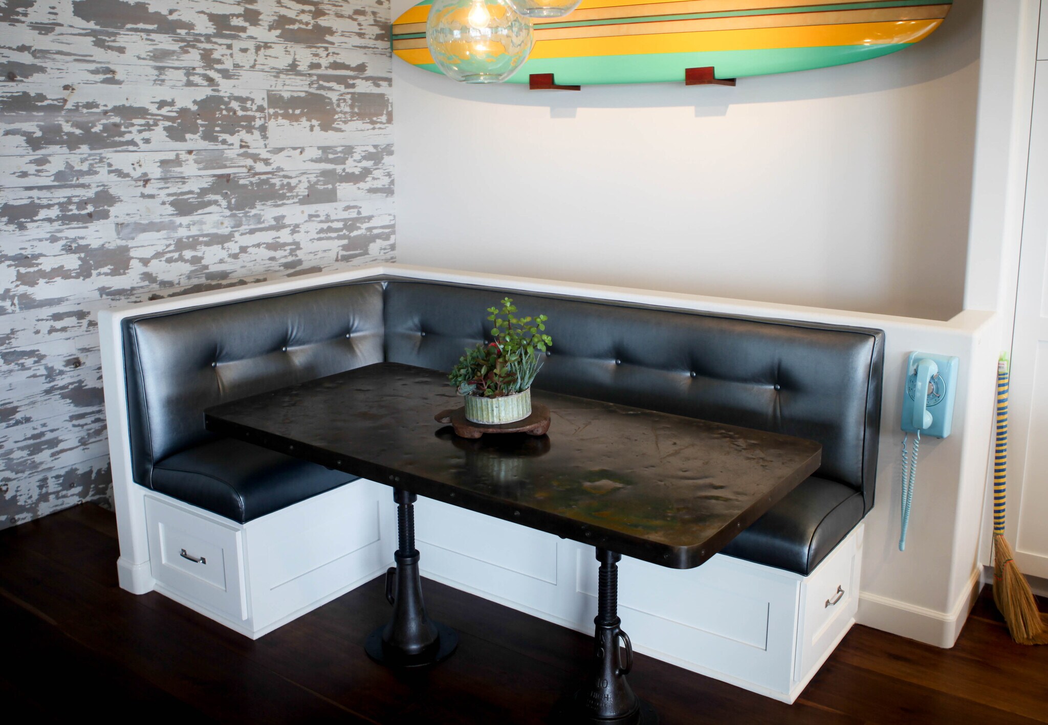 Building Photo - 221 24th St