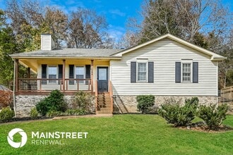 Building Photo - 2004 Sanford Dr