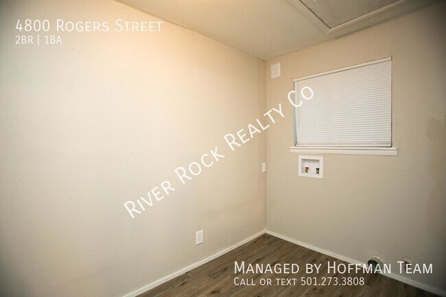 Building Photo - 4800 Rogers St