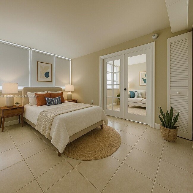 Building Photo - 2016 Bay Dr