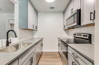 Building Photo - 5909 Gaston Ave