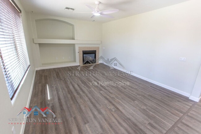 Building Photo - 14099 W Riviera Dr