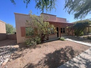 Building Photo - "Charming 3-Bed, 2-Bath Oasis in Tucson – Spacious 1717 Sq Ft Gem!"