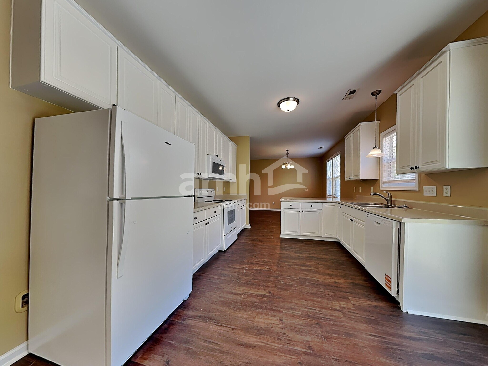 Building Photo - 204 Ber Creek Dr