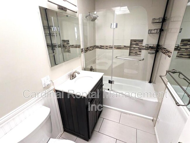 Building Photo - 730 Orange Dr